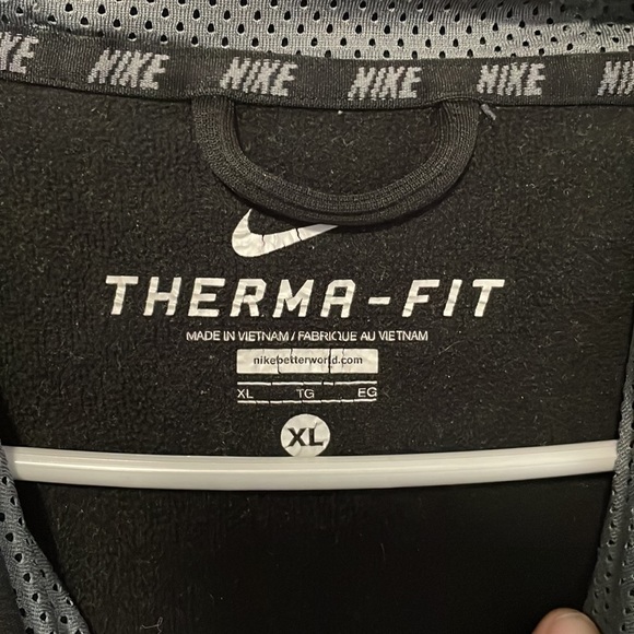 Nike / Therma-fit - Picture 3 of 3